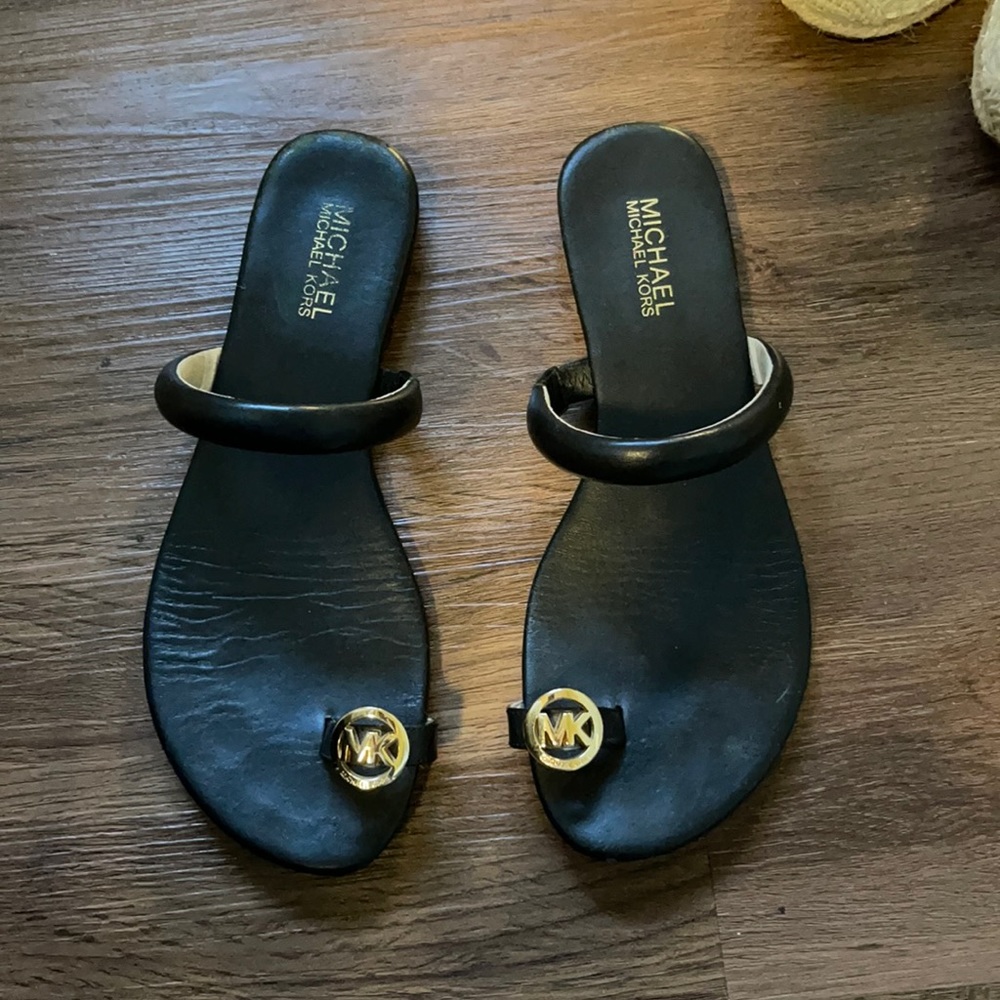 MK flip flops